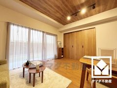 自然光を取り込む、開放感あふれる暮らし。隅々まで光が降り注ぎ、明るく心地の良い空間。