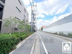 2025年11月下旬リフォーム済の大変綺麗なお部屋です。アフターサービス保証付きでご購入後も安心してお住まいいただけます。