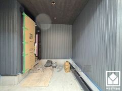 「セブンイレブン西宮上田中町店」まで徒歩2分、「ライフォート西宮上田店」まで徒歩2分、「マックスバリュ西宮上田店」まで徒歩7分など、他にもお買い物施設が徒歩圏内に複数あり便利な住環境です。