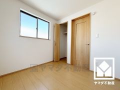 全居室2面採光。明るい陽光がたっぷり差し込む心地よい生活空間です。