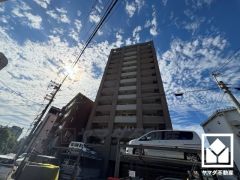 阪神電鉄本線「杭瀬」駅まで徒歩約5分、JR東西線「御幣島」駅まで徒歩約23分の立地。