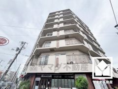 ブランコやすべり台などの遊具や、ゆったりとした広場が整備された「北竹谷公園」が徒歩3分の距離にあり、子育て世帯の方にもお勧めです。