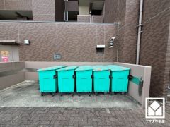 綺麗に整備されたゴミ出し場で気持ち良くお使い頂けます。