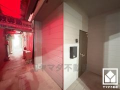 シンプルで飽きのこない設計が、暮らしに余白をもたらします。