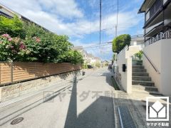 2022年12月フルリフォーム済の大変綺麗なお部屋で、即ご入居いただけます。ご成約でヤマダポイントプレゼント中です。お問合せお待ちしております。