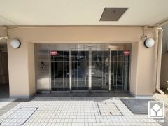 安心と快適を兼ね備えたエントランス。オートロック完備で、暮らしの利便性を高めます。