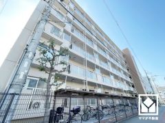 イトーヨーカドーやロフト、ユニクロなど約150店舗が出店するショッピングセンター「ららぽーと甲子園」まで徒歩5分。専門店や飲食店も豊富で、お買い物やお食事には困りません。