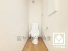 トイレが1階と2階にあるので、朝の忙しい時間にも混雑せず快適です。