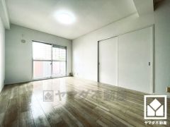 自然光を取り込む、開放感あふれる暮らし。隅々まで光が降り注ぎ、明るく心地の良い空間。