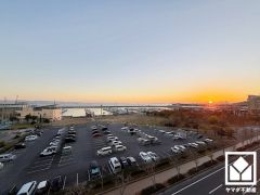 14階建て6階部分で前面に視界を遮る高い建物がなく、開放的な景色が広がります。ご成約でヤマダポイントプレゼント中です。お問合せお待ちしております。