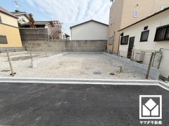 フラット35をご利用いただけます。ご利用の際は、適合証明検査申請料が別途必要となります。（55000円～110000円）