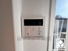 湯はりスイッチを押し、給湯栓を開けてお湯はりをすると、設定した湯量でお湯が自動的に止まるオートストップ機能付き。（給湯栓は開いたままなので、必ず閉めてください）