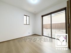 全居室2面採光。明るい陽光がたっぷり差し込む心地よい生活空間です。