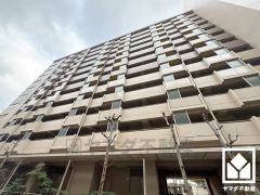 広々とした敷地内にはゆったりとした広場や砂場、すべり台・ブランコなどの遊具のある公園が数多く整備されており、子育て世帯の方にもお勧めです。