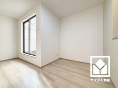 自然光を取り込む、開放感あふれる暮らし。隅々まで光が降り注ぎ、明るく心地の良い空間。