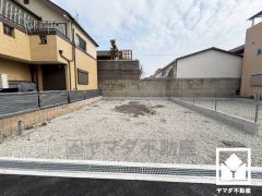 フラット35をご利用いただけます。ご利用の際は、適合証明検査申請料が別途必要となります。（55000円～110000円）