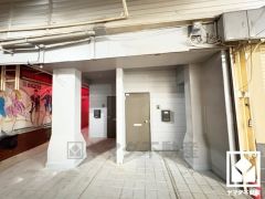 「ライフォート小川店」まで徒歩3分、「セブンイレブン尼崎杭瀬本町東店」まで徒歩5分、ショッピングモール「ヨッテ杭瀬」まで徒歩7分など、お買い物施設が徒歩圏内に複数あり便利な住環境です。