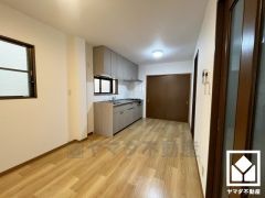 自然光を取り込む、開放感あふれる暮らし。隅々まで光が降り注ぎ、明るく心地の良い空間。