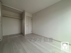 お子様のお部屋などにも丁度良い広さです。全居室フローリングでお掃除ラクラク。全居室収納もございますので、お部屋の広さを最大限に活用できます。