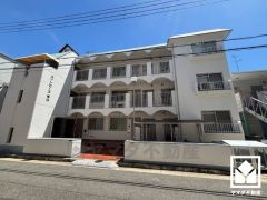 シンプルで飽きのこない設計が、暮らしに余白をもたらします。