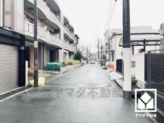 JR東海道本線「甲子園口」駅まで徒歩約15分、3沿線利用可能な立地。「コープ西宮東」まで徒歩9分など、毎日の通勤・通学だけでなく、休日のお出かけまで利便性に優れています。