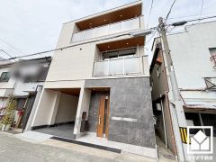 阪神電鉄本線「尼崎センタープール前」駅まで徒歩約10分の立地。3沿線利用可能で、毎日の通勤・通学だけでなく、休日のお出かけまで利便性に優れています。