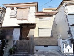 落ち着いた色合いと品のあるデザイン。帰るたびに安心感を感じられる佇まい。