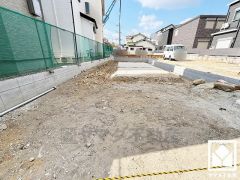 広々18.7帖のLDKが魅力。家族全員がリラックスできる、ゆったりとした快適リビングで温かい団らんの時間を。