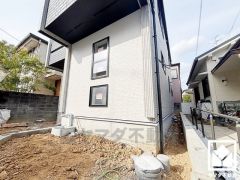 阪急電鉄今津線「甲東園」駅まで徒歩約13分の立地。毎日の通勤・通学だけでなく、休日のお出かけまで利便性に優れています。