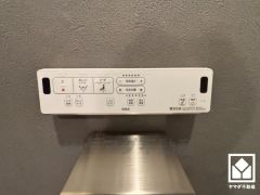 温水洗浄便座付きで、季節を問わずいつでも温かい便座をお使いいただけます。