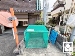 綺麗に整備されたゴミ出し場で気持ち良くお使い頂けます。