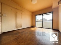 阪神電鉄本線「立花」駅まで徒歩約11分、阪急電鉄神戸線「武庫之荘」駅まで徒歩約19分の立地。2沿線利用可能で、毎日の通勤・通学だけでなく、休日のお出かけまで利便性に優れています。