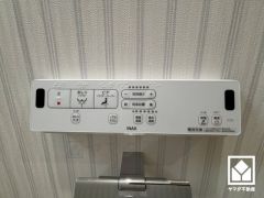 温水洗浄便座付きで、季節を問わずいつでも温かい便座をお使いいただけます。