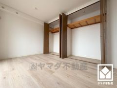 ゆとりのある洋室で、家族それぞれの時間を大切に