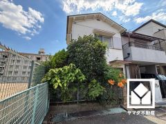 周囲にはすでに建物が建っていますので、実際の採光状況や窓の位置なども事前にご確認いただけます。