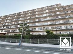 室内洗濯機置場付きなので天候に左右されず洗濯できます。