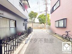 「長洲小学校」まで徒歩5分。低学年のお子様も安心して通学していただけます。