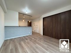 心地よい空間が広がるリビングで、家族みんなが快適に過ごせる時間を提供。