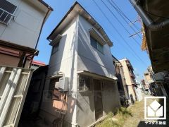 「成文小学校」まで徒歩7分。低学年のお子様も安心して通学していただけます。