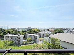 空き物件につき、ご内覧可能となっております。当日案内も可能ですのでぜひお問い合わせください。事前にご予約頂きましたら、営業時間外のご案内等も可能です。