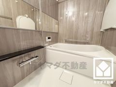 1日の疲れを癒す浴室でゆったりリフレッシュ。