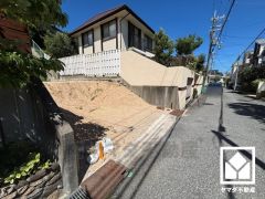 閑静な住宅街にあり、静かな環境で落ち着いた生活をお送りいただけます。
