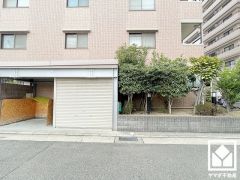 スムーズな移動を叶えるエレベーターが1基ございます。忙しい朝も快適に、ストレスフリーな暮らしをサポート。