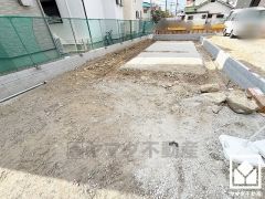 無料定期点検、最長35年住宅保証システム、地盤サポートシステム20年保証付き。ご購入後のサポートも充実しており、安心してお住まいいただけます。