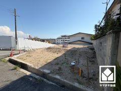「万代仁川店」まで徒歩5分など、徒歩5分圏内に買い物施設が複数揃う、生活便利な環境です。
