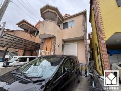 阪急電鉄神戸線「武庫之荘」駅まで徒歩約17分、JR東海道本線「甲子園口」駅まで徒歩約21分の立地。