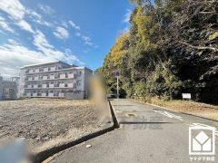 ZEH水準の高い省エネ性能を備えており、光熱費などのランニングコストを抑えられます。夏は涼しく、冬は暖かい、季節に関わらず快適に過ごせる住宅です。