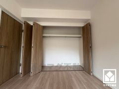 全居室収納付き。リネン庫やシューズボックスなど他にも収納が多数あり、住空間を広々お使いいただけます。