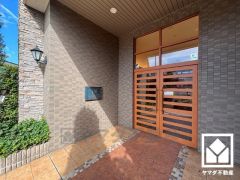 調理に手間がかかりがちな肉や魚を、短時間でサッと焼き上げることができるグリルもございます。