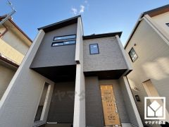 3段階中最も高いレベルの耐震等級3を取得した、災害復興拠点に求められる水準の耐震性を備えた住宅。繰り返す地震に強い制震ダンパーも搭載しており、耐久性・居住性を高めます。